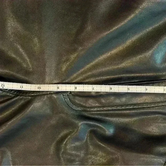 Abercrombie and Fitch Vegan Pants Ladies Size 12/31 Black High Waist Baggy EUC - Picture 8 of 9